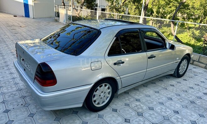 Mercedes C 180-5