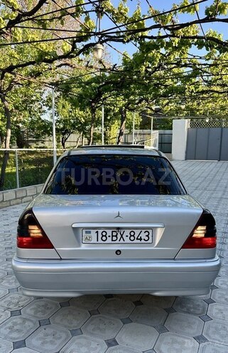 Mercedes C 180-4