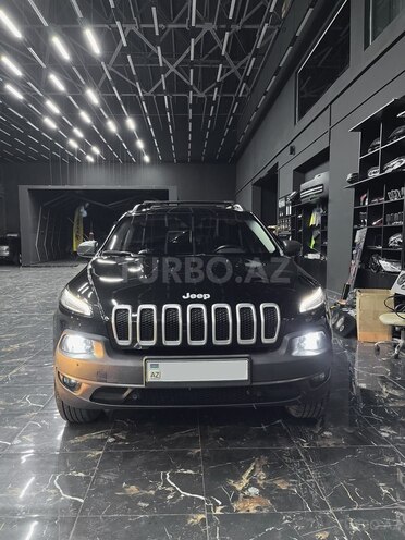 Jeep Cherokee-1