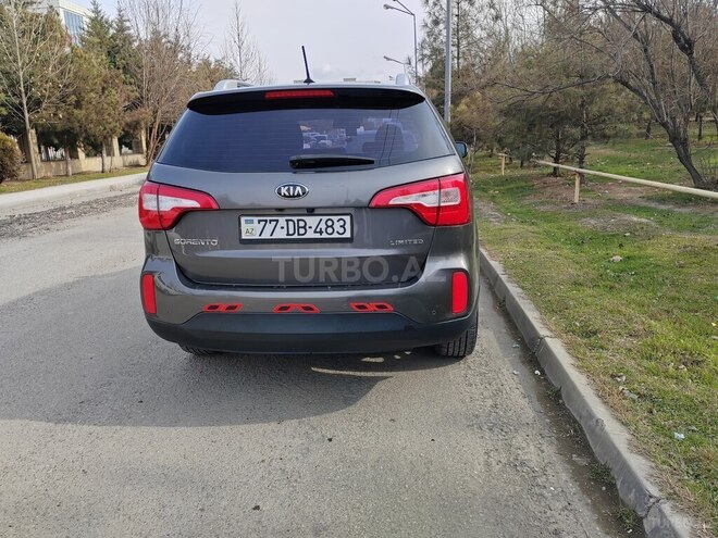 Kia Sorento-8