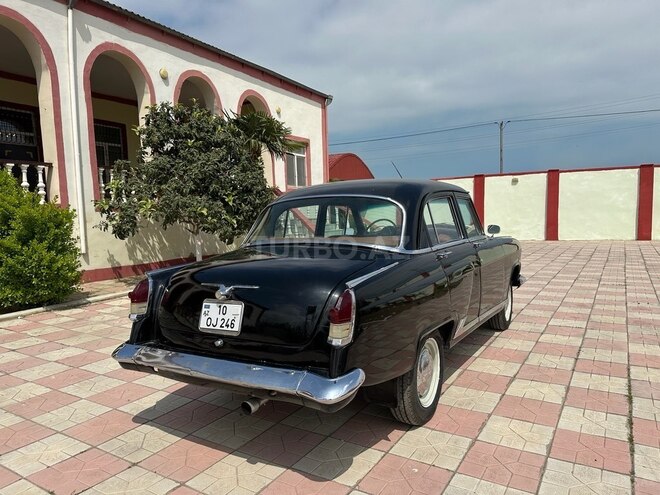 GAZ 21 "Volga"-8