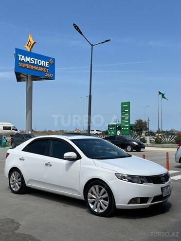 Kia Cerato-5