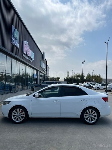 Kia Cerato-8