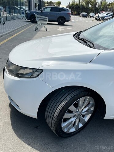 Kia Cerato-10