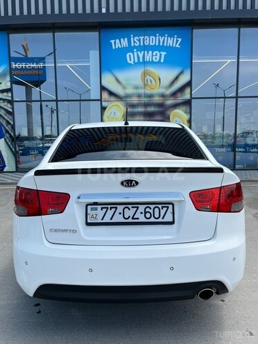 Kia Cerato-7
