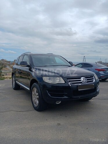 Volkswagen Touareg-2
