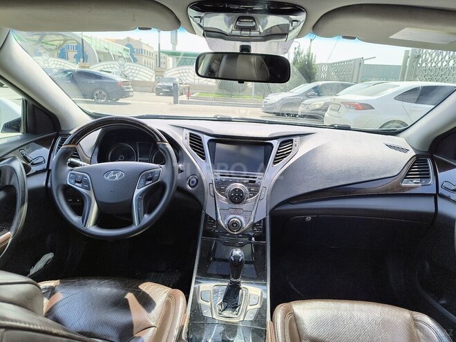 Hyundai Azera-6