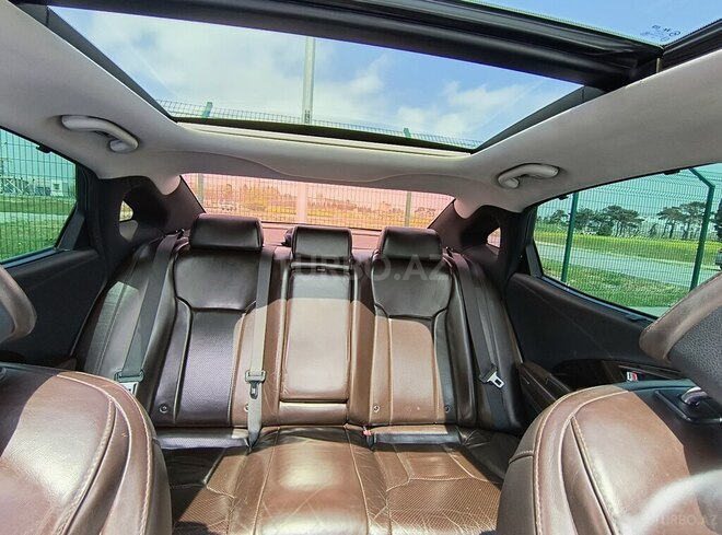 Hyundai Azera-11