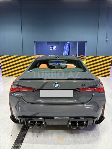 BMW M4-4