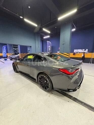 BMW M4-5