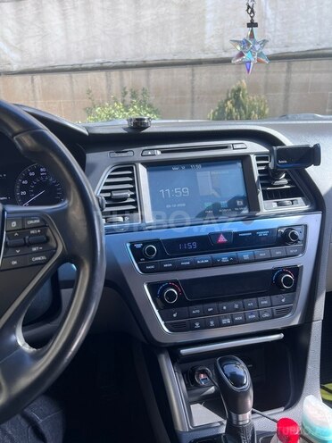 Hyundai Sonata-8