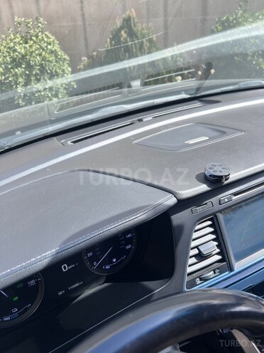 Hyundai Sonata-11