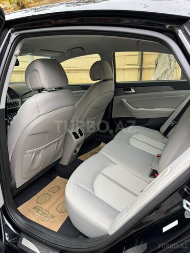 Hyundai Sonata-20