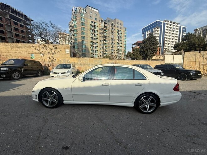Mercedes E 63 AMG-3