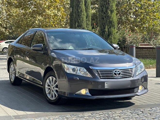 Toyota Camry-7
