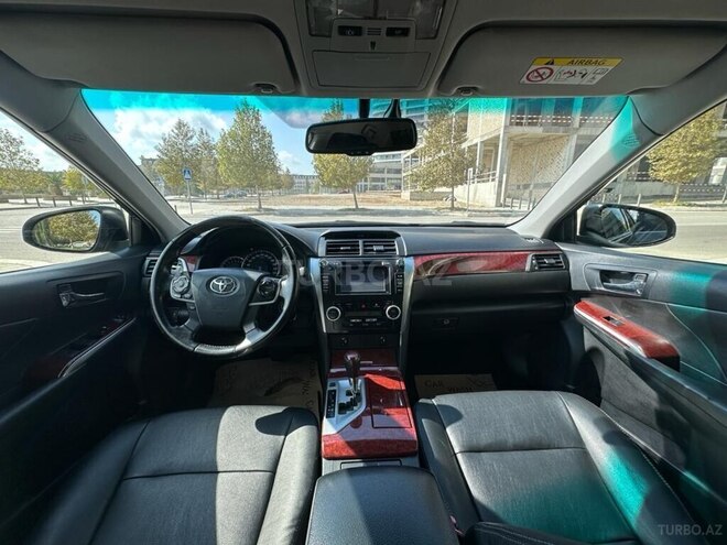 Toyota Camry-3