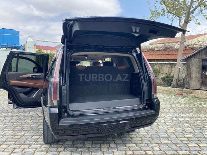 Cadillac Escalade-7
