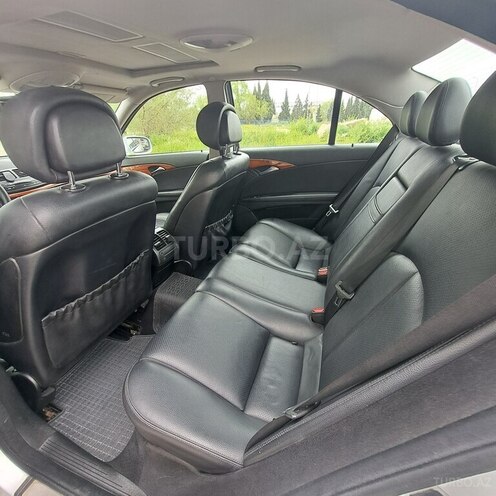 Mercedes E 220-9