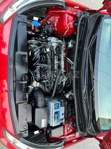 Hyundai Accent-12