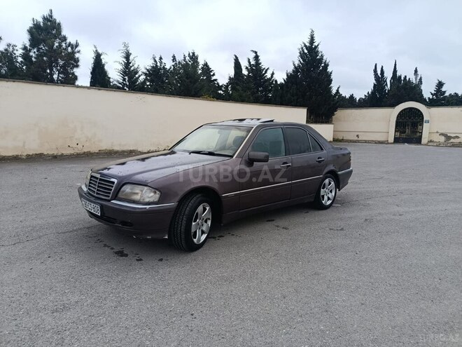 Mercedes C 200-8