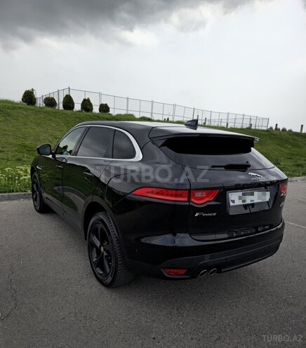 Jaguar F-Pace-7