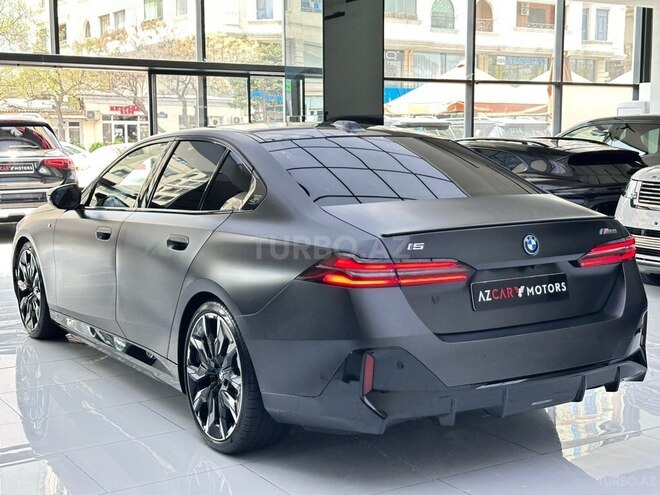 BMW i5-10
