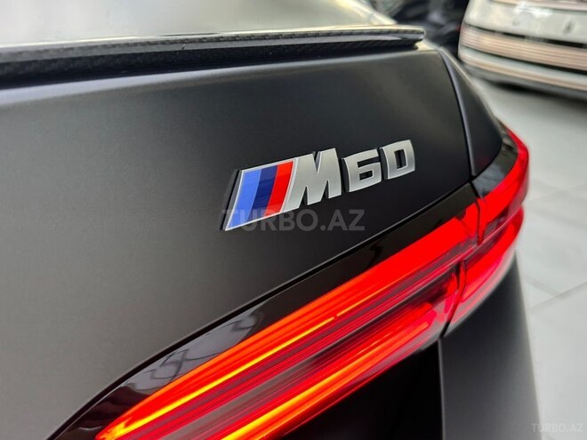 BMW i5-30