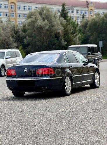 Volkswagen Phaeton-4