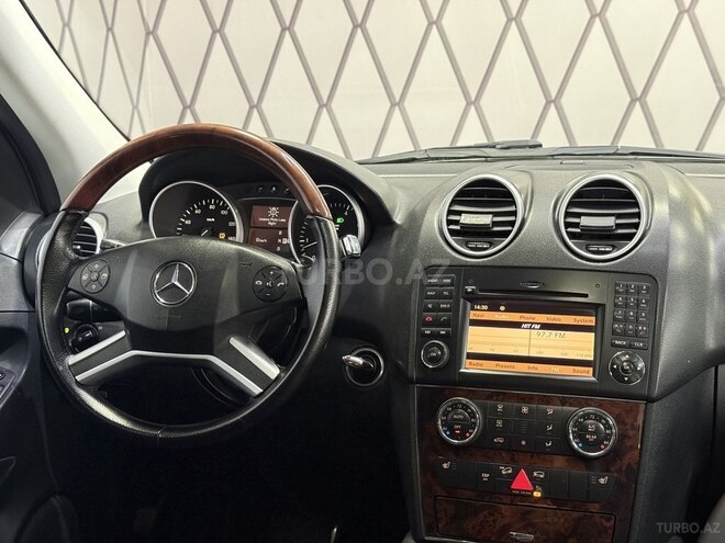 Mercedes ML 350 4MATIC-11
