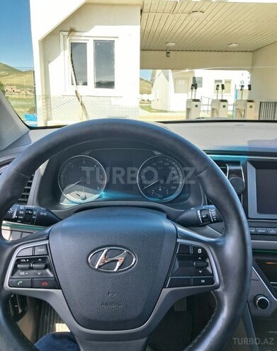 Hyundai Avante 2016, 288,000 km - 1.6 l - Bakı