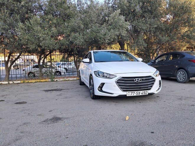 Hyundai Avante 2016, 288,000 km - 1.6 l - Bakı