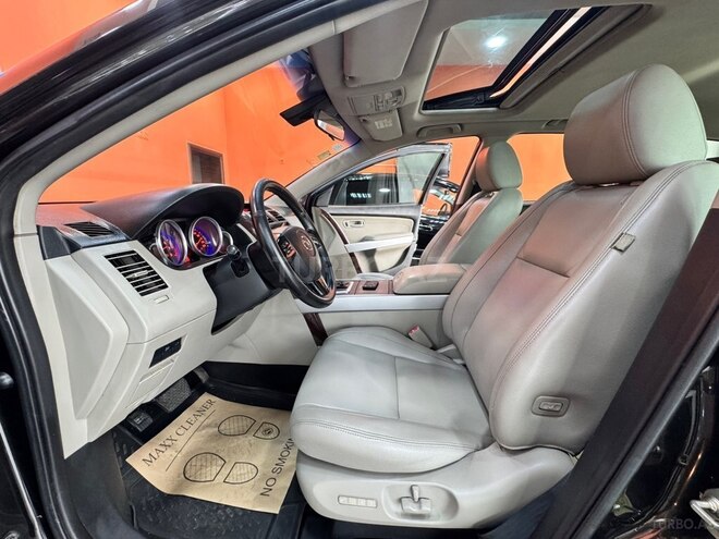 Mazda CX-9-13