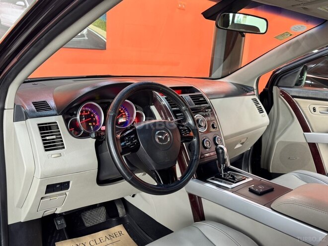 Mazda CX-9-16