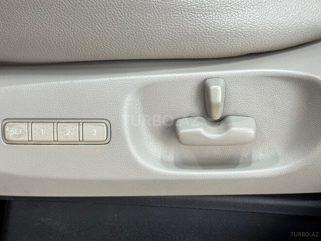 Mazda CX-9-27
