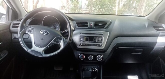 Kia Rio-4
