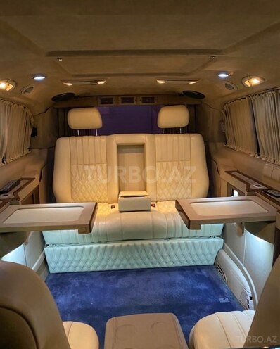 Mercedes Viano-6