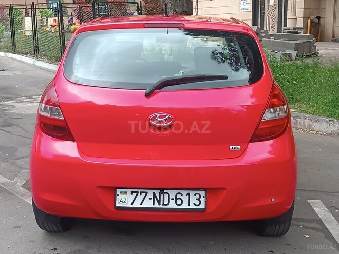 Hyundai i20-2
