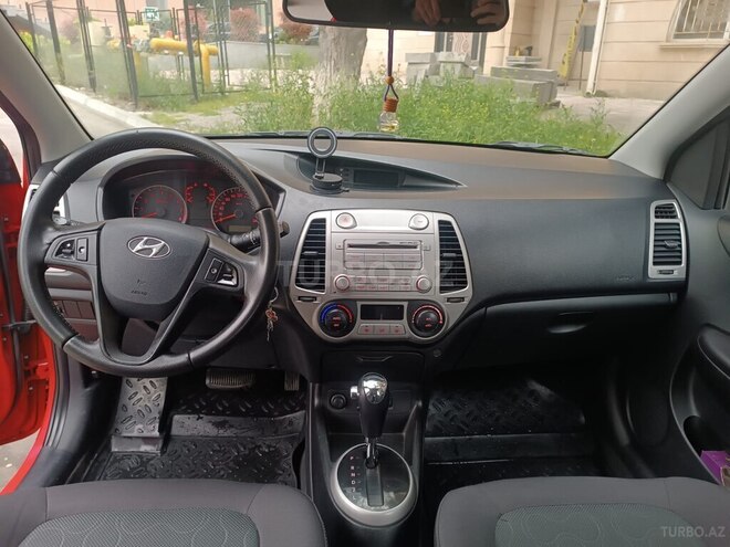 Hyundai i20-3