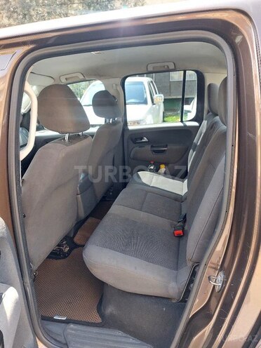 Volkswagen Amarok-10