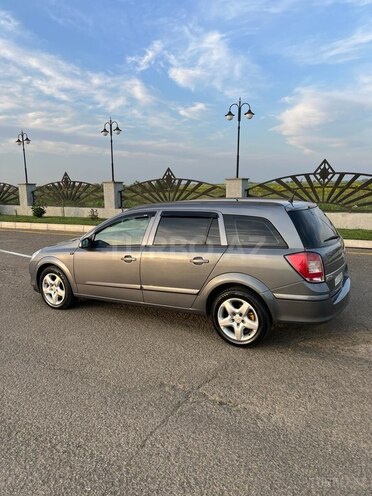 Opel Astra-12