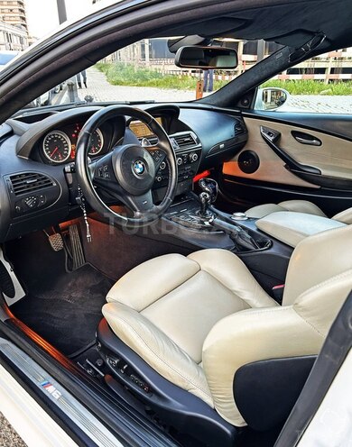 BMW M6-19