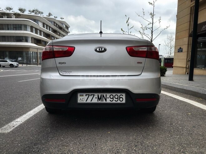 Kia Rio-3
