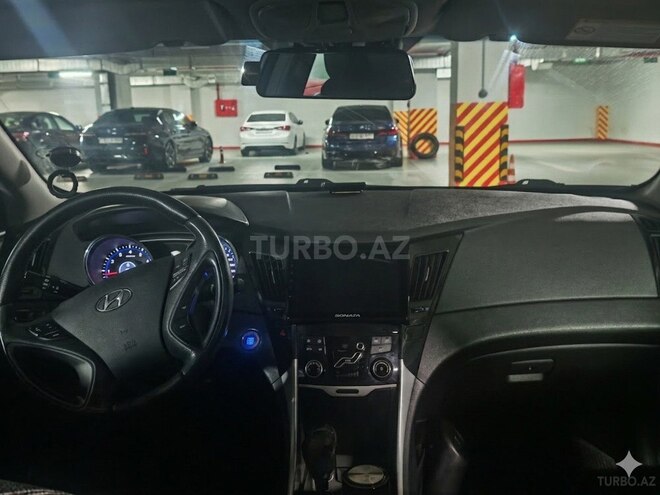 Hyundai Sonata-5