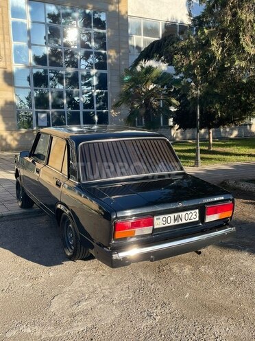 LADA (VAZ) 2107-17