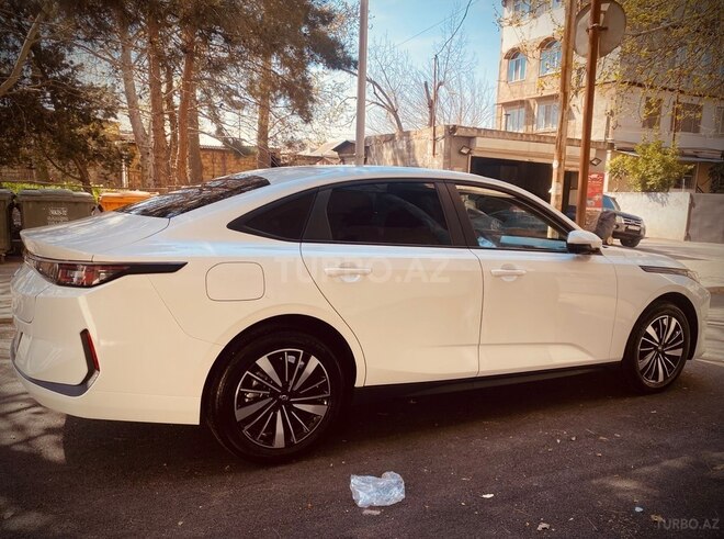 Changan Qiyuan A05-3