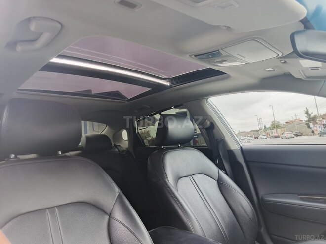 Kia K5-16