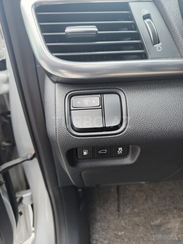 Kia K5-11