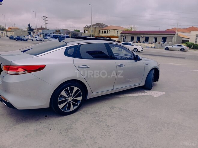 Kia K5-6