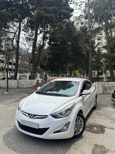Hyundai Elantra-2