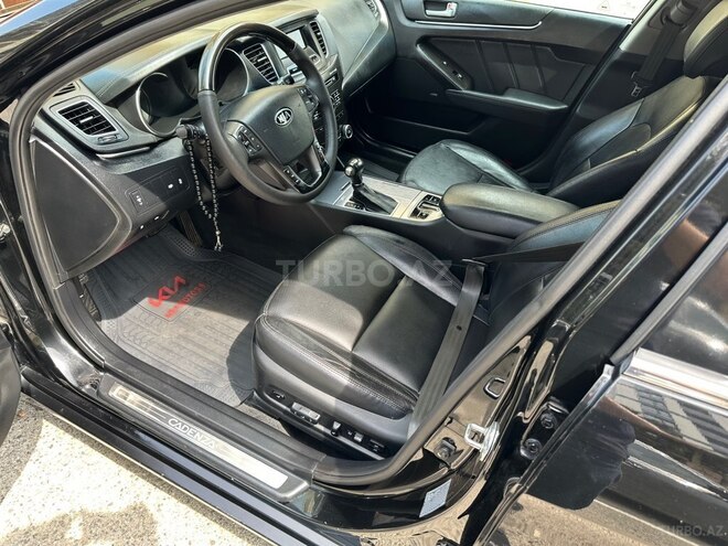 Kia Cadenza-9